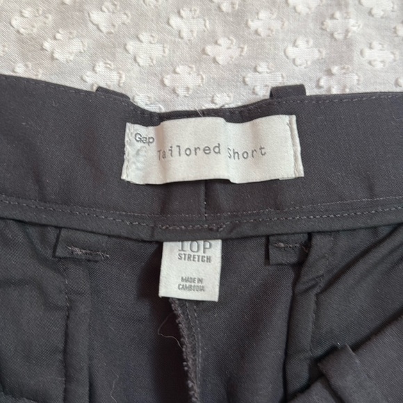 Gap Black Tailored Shorts size 10P - Picture 3 of 8